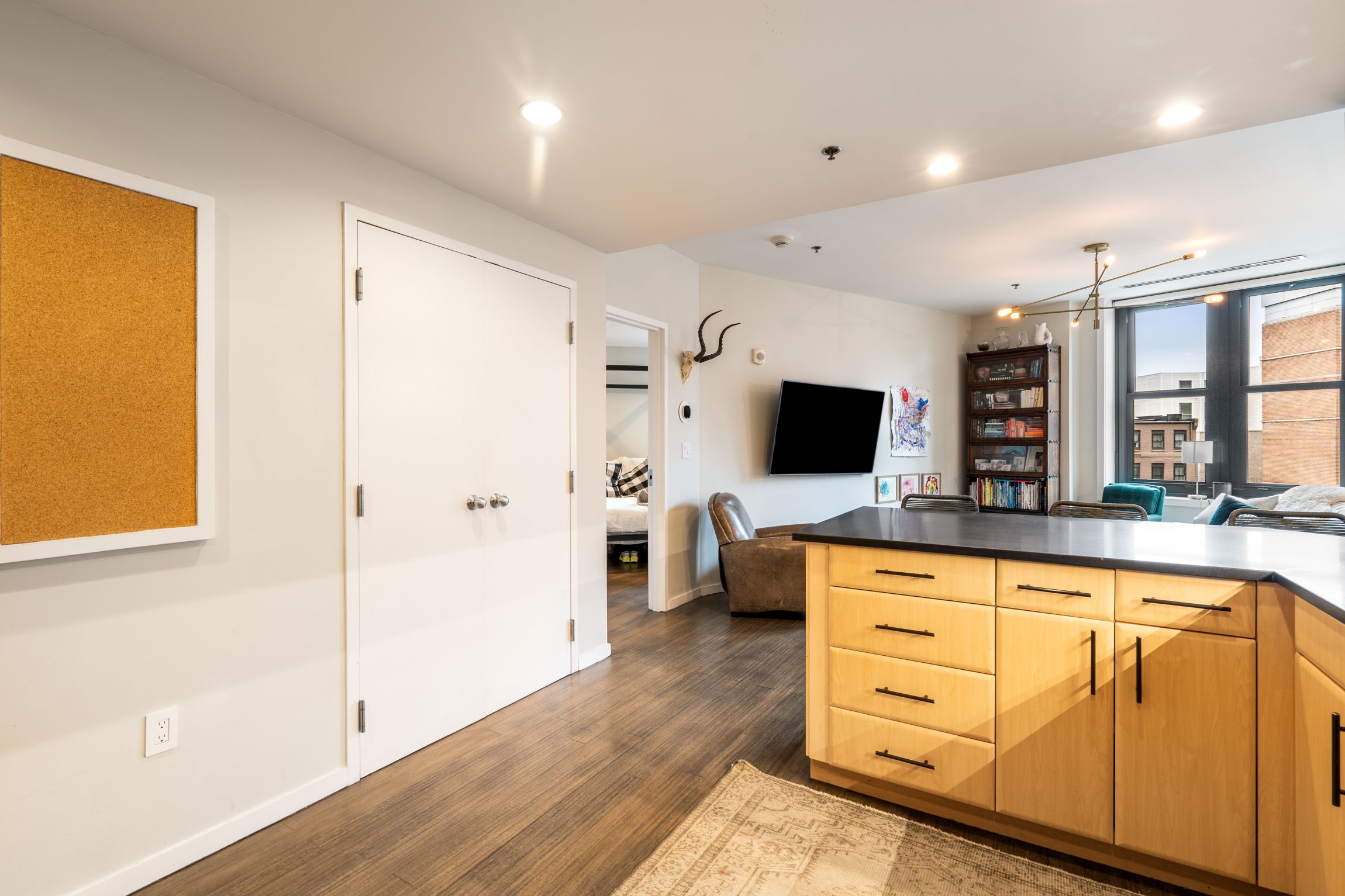 9 W Broadway, South Boston