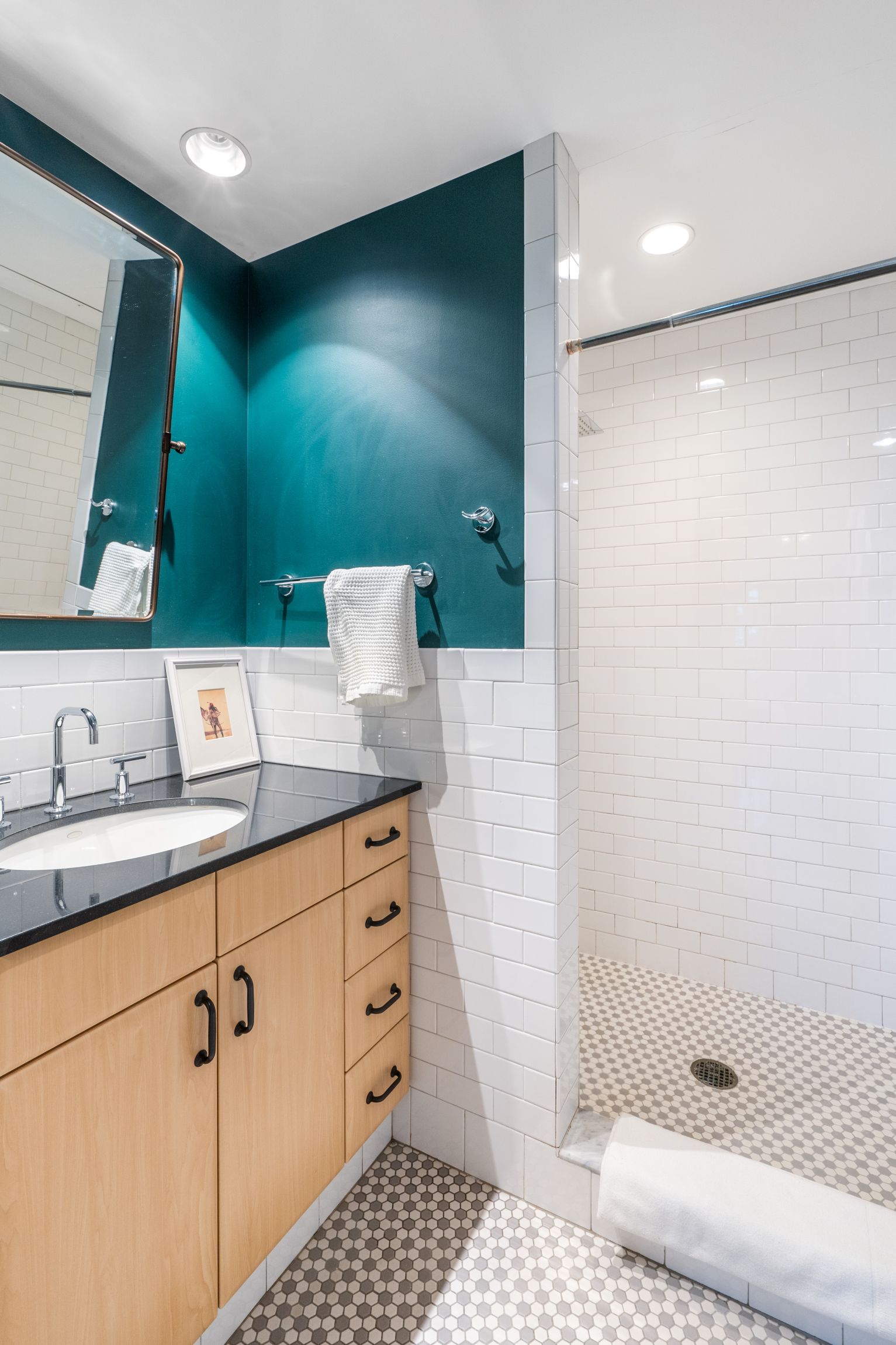 9 W Broadway, South Boston