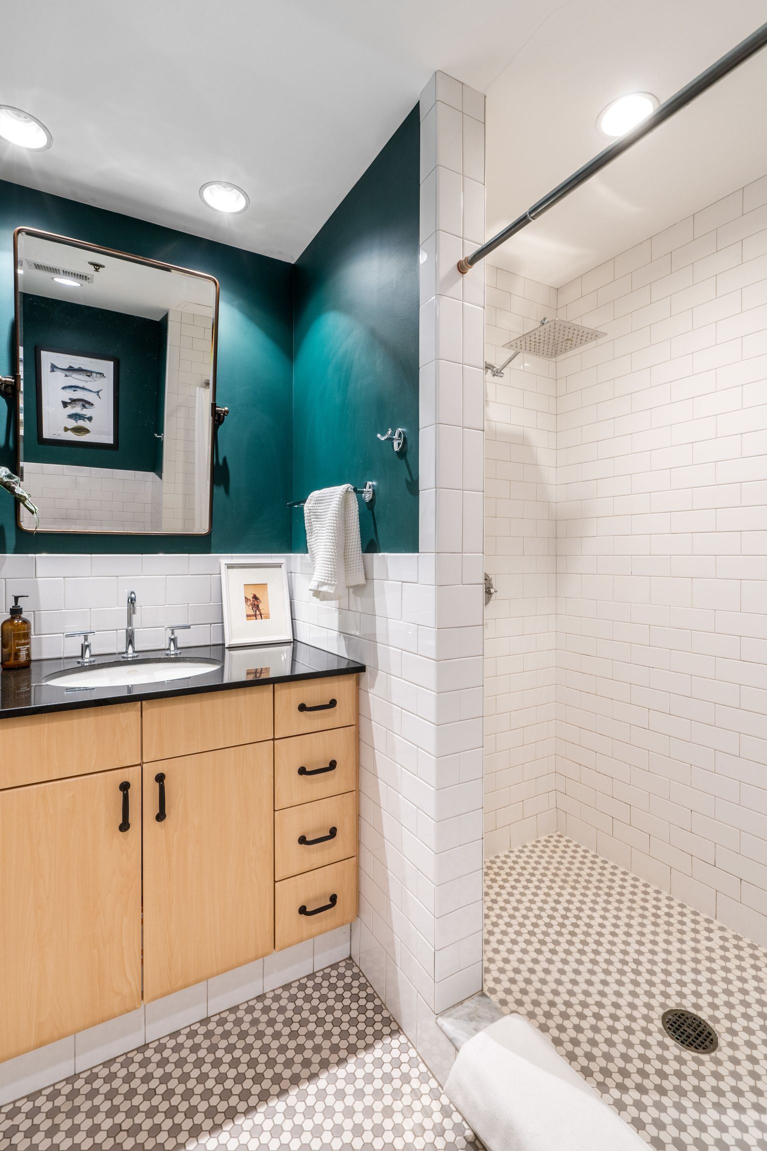 9 W Broadway, South Boston