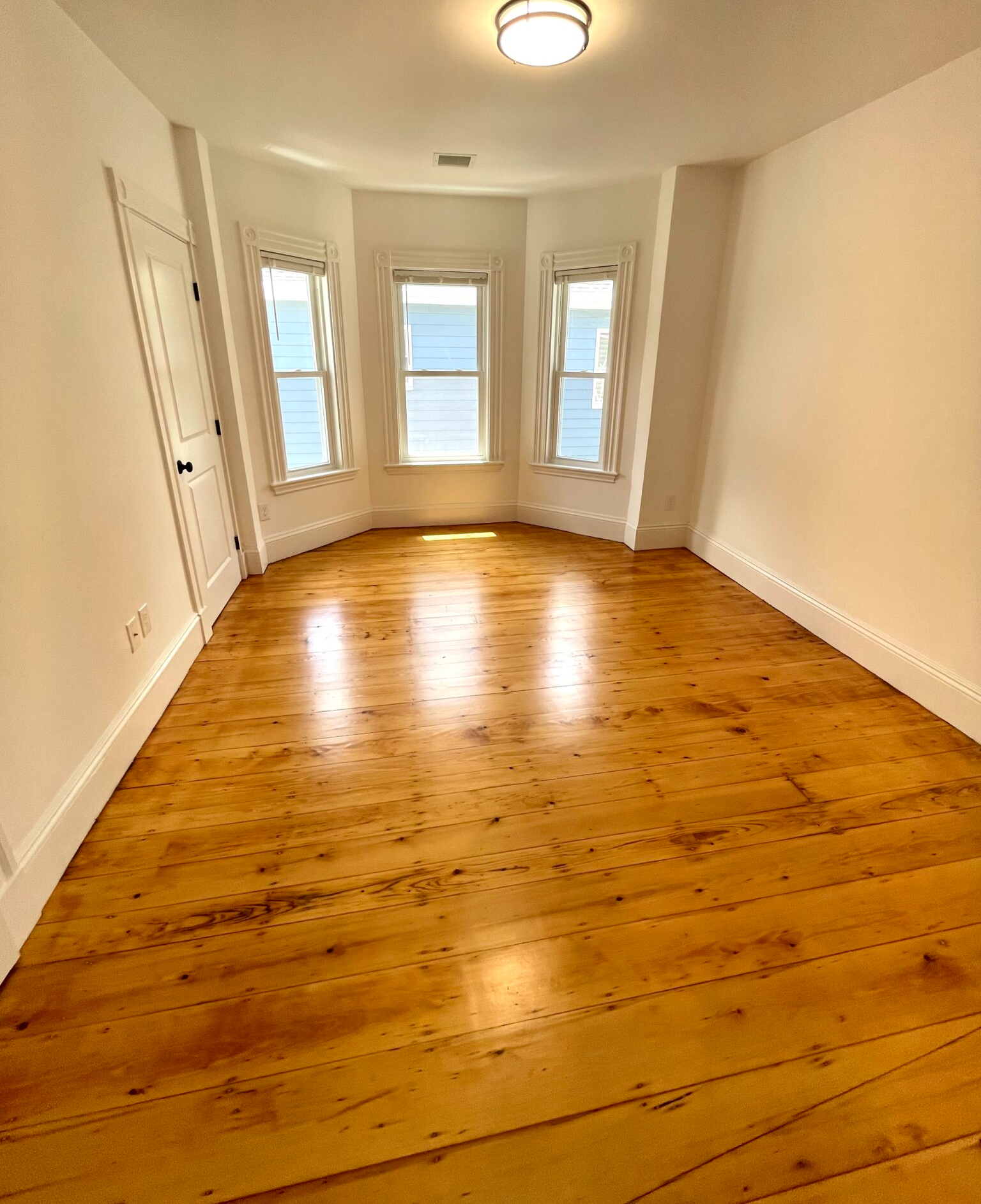 39 Goldsmith St, Jamaica Plain