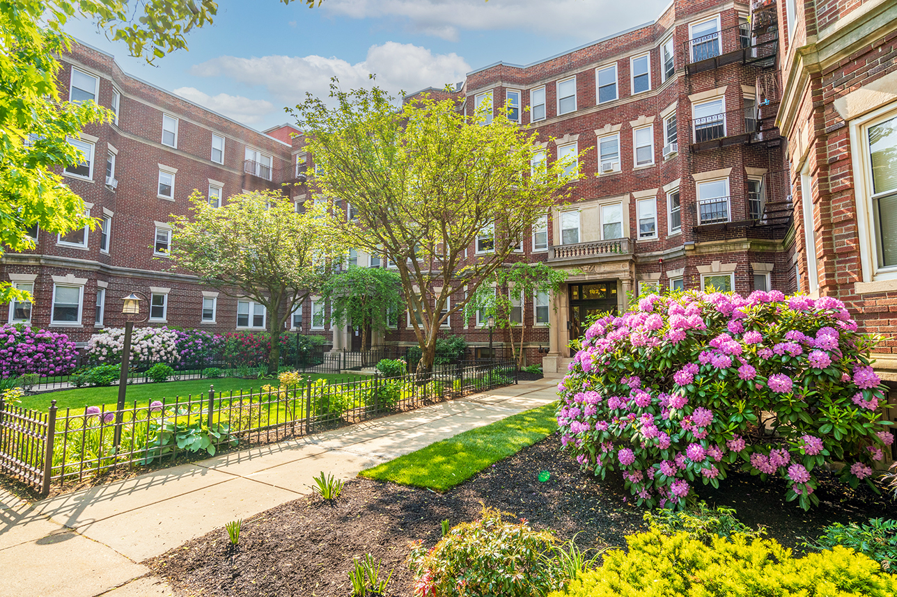 102 Queensberry St, Fenway