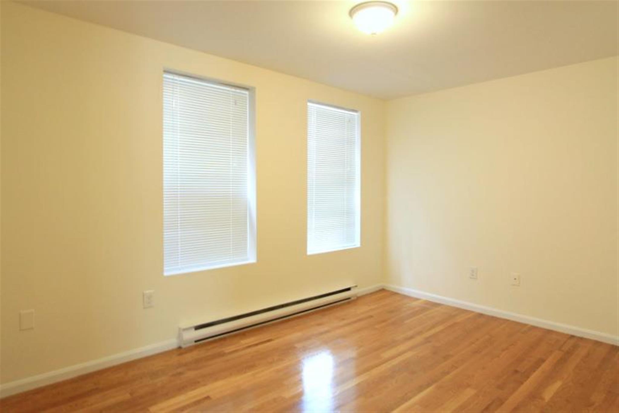 35 Davis Sq, Davis Square