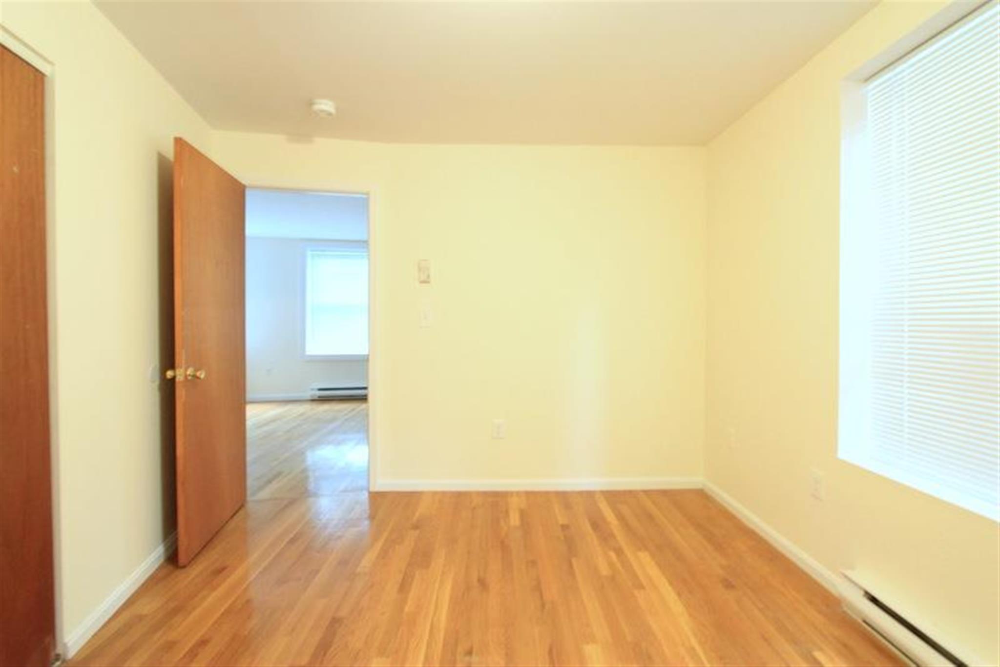 35 Davis Sq, Davis Square