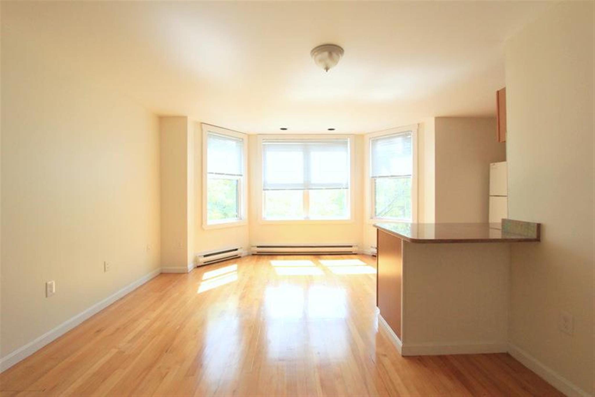 35 Davis Sq, Davis Square