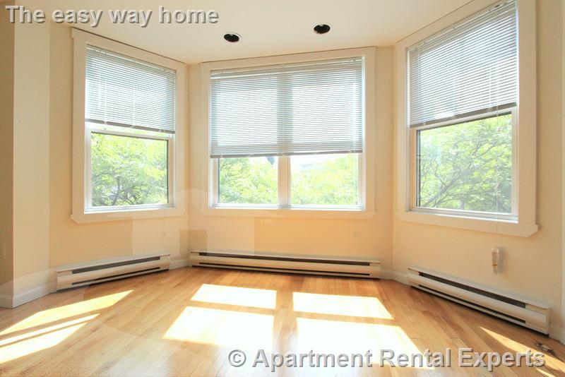 35 Davis Sq, Davis Square