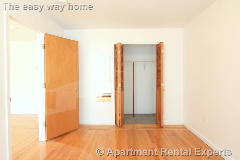 35 Davis Sq, Davis Square