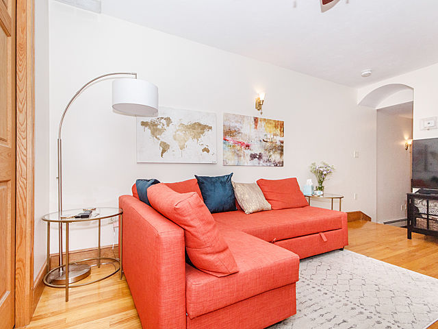 89 Myrtle St, Beacon Hill