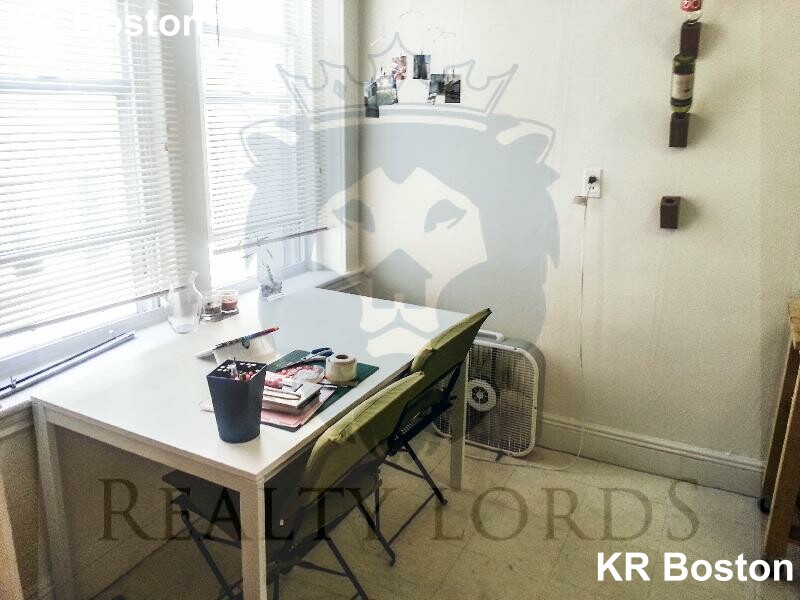 99 Brainerd Rd, Allston