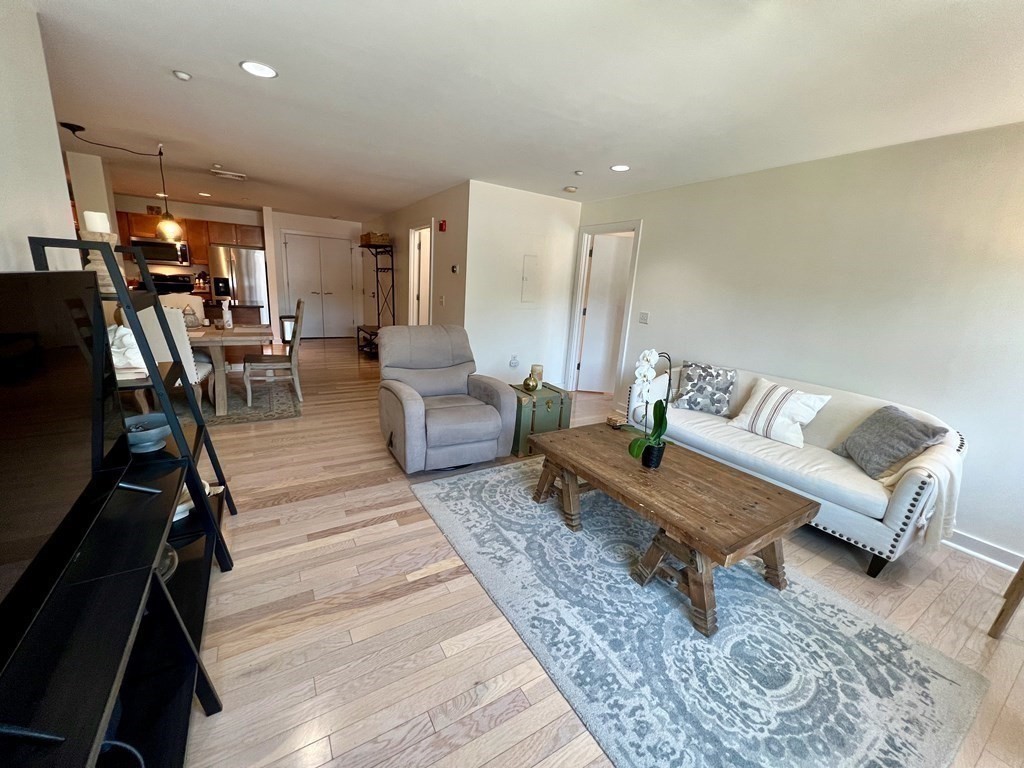 99 Chestnut Hill Ave, Brighton