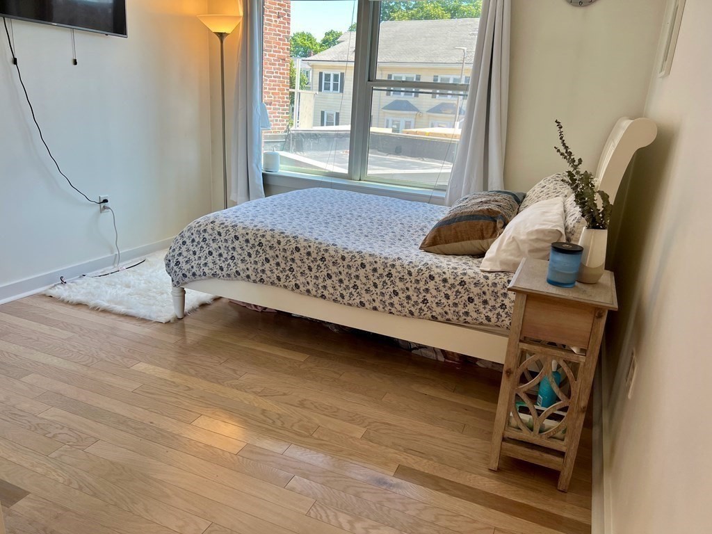 99 Chestnut Hill Ave, Brighton