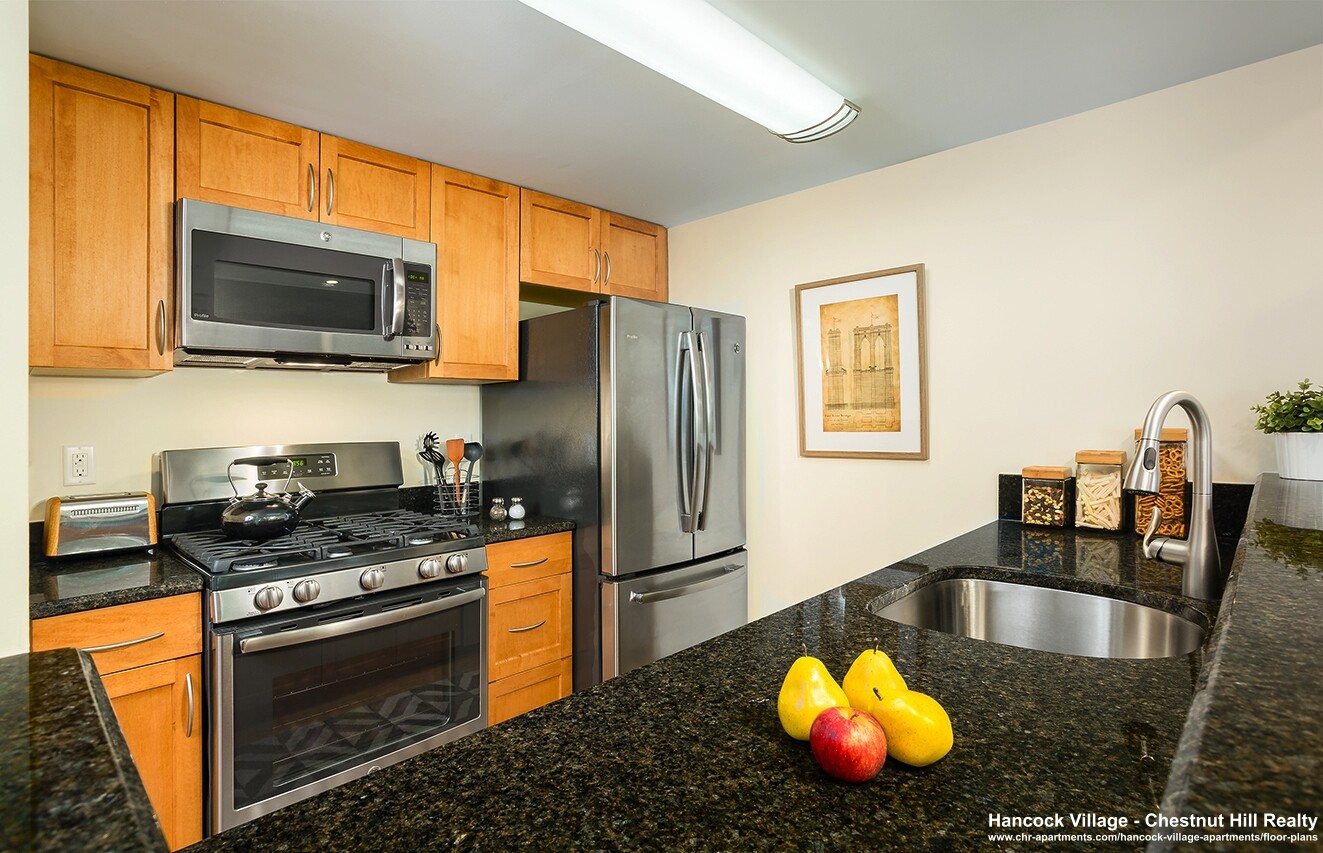 39 Sherman Rd, Chestnut Hill