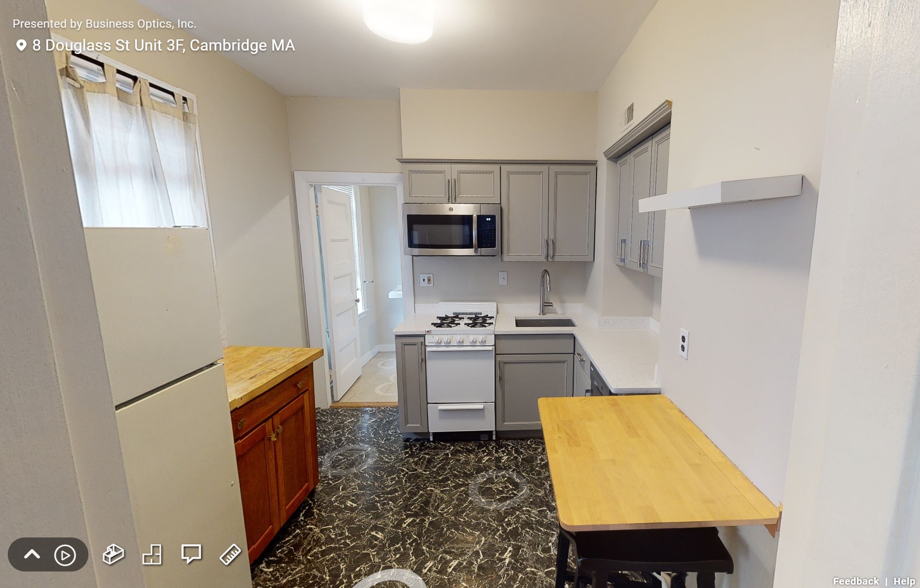 8 Douglas St, Central Square