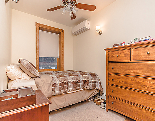 137 Charles St, Beacon Hill