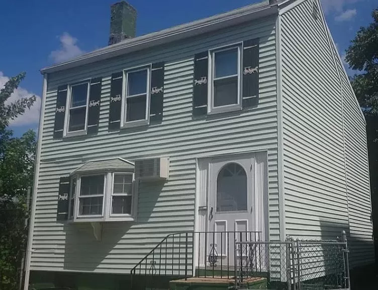 164 Bowen St, South Boston