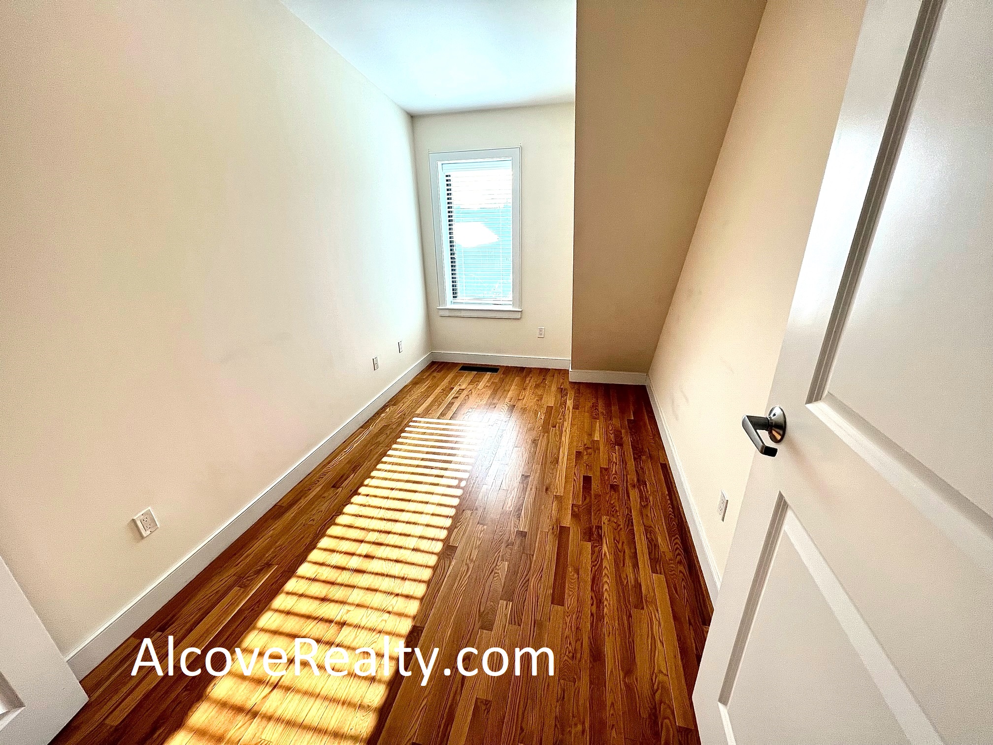 377 Summer St, Davis Square