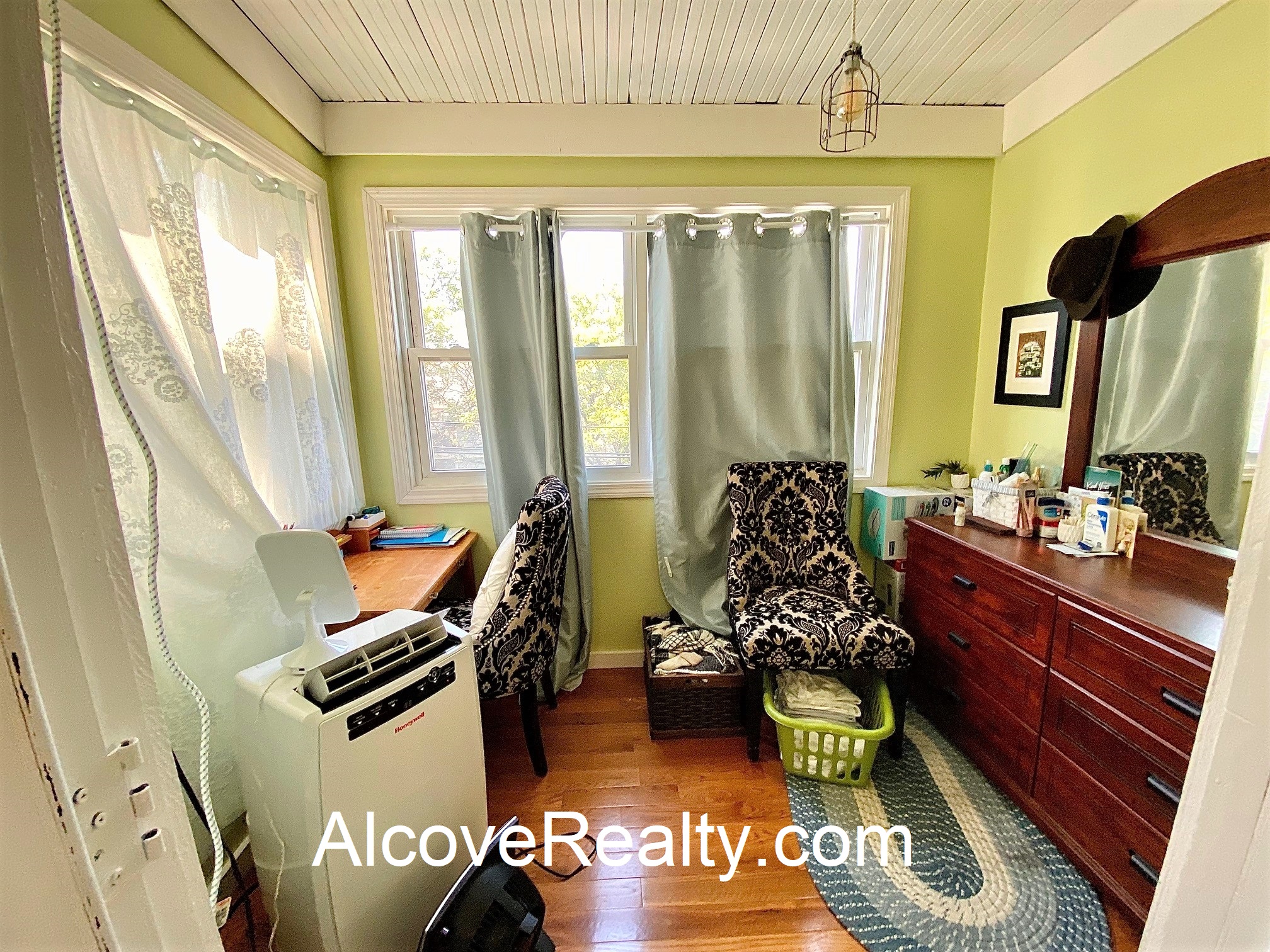 223 Summer St, Porter Square