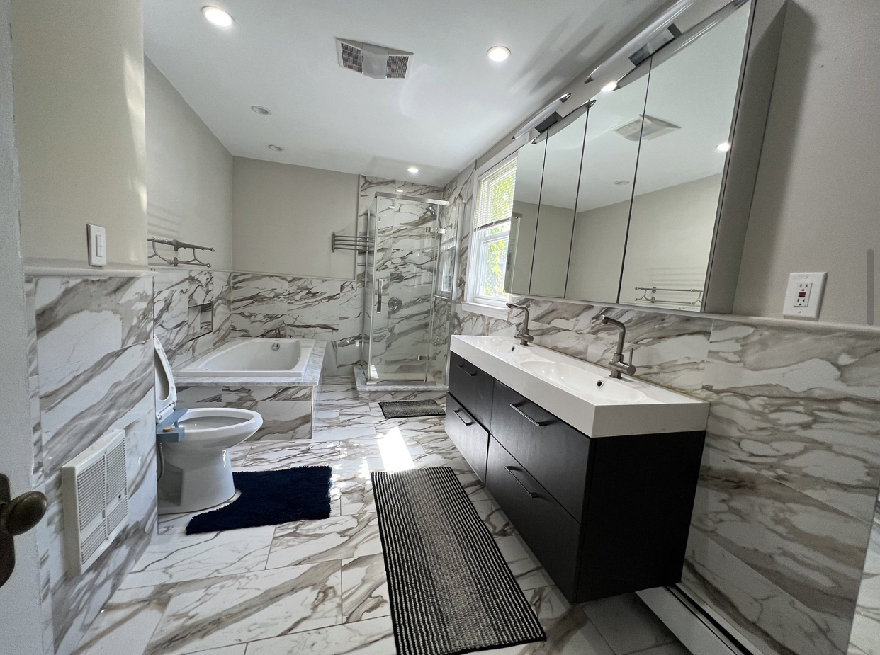 1000 Memorial Dr, Harvard Square