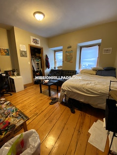 9 Sewall St, Mission Hill