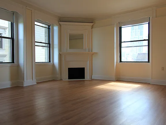 62 Boylston St, Downtown