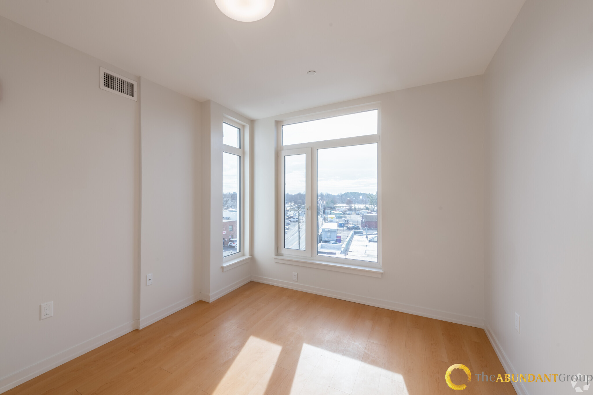 77 New St, North Cambridge