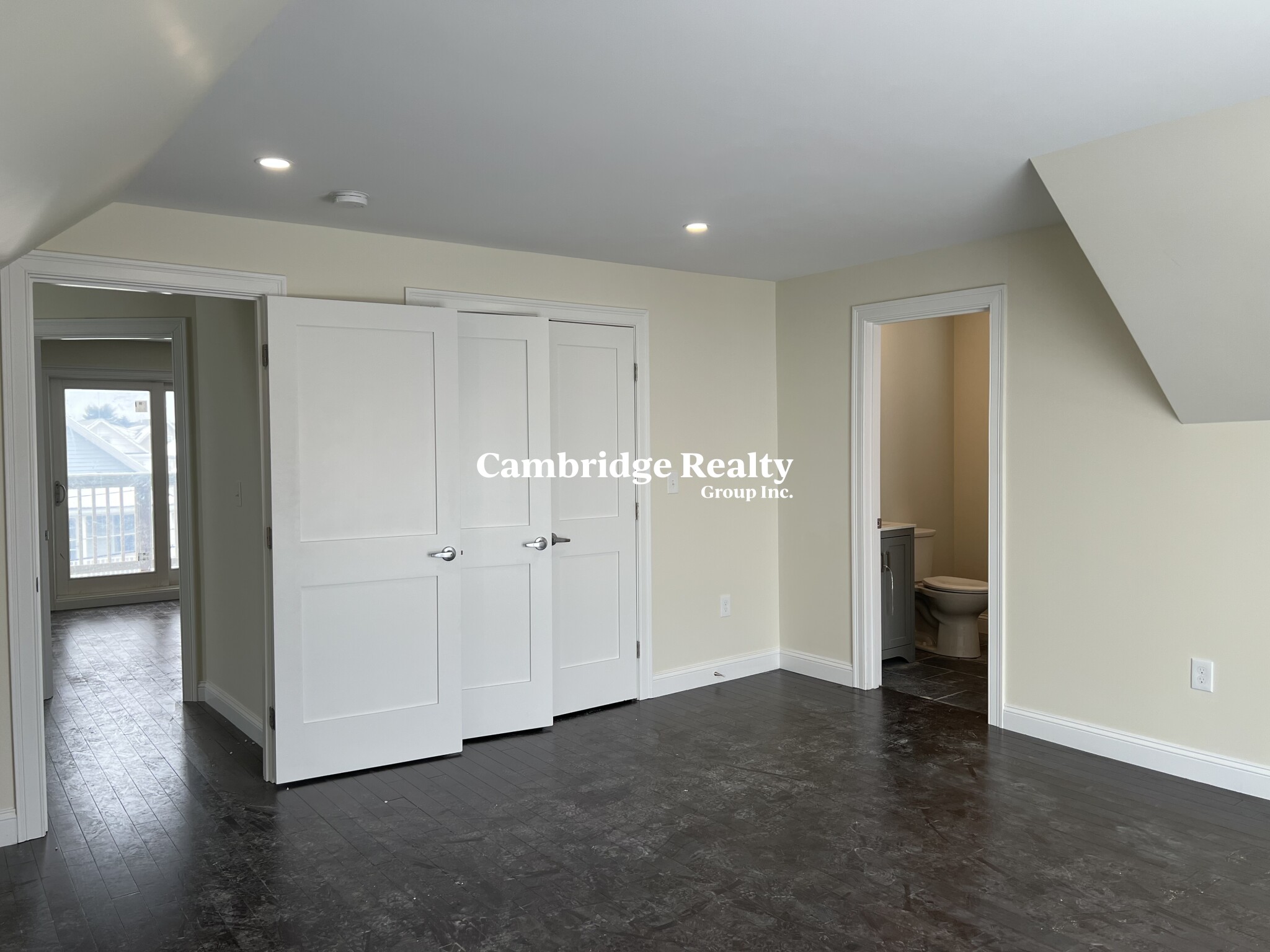 43 Wright Ave, Medford