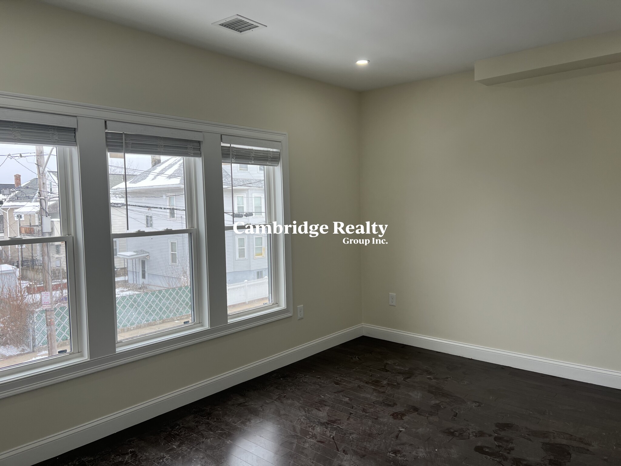 43 Wright Ave, Medford