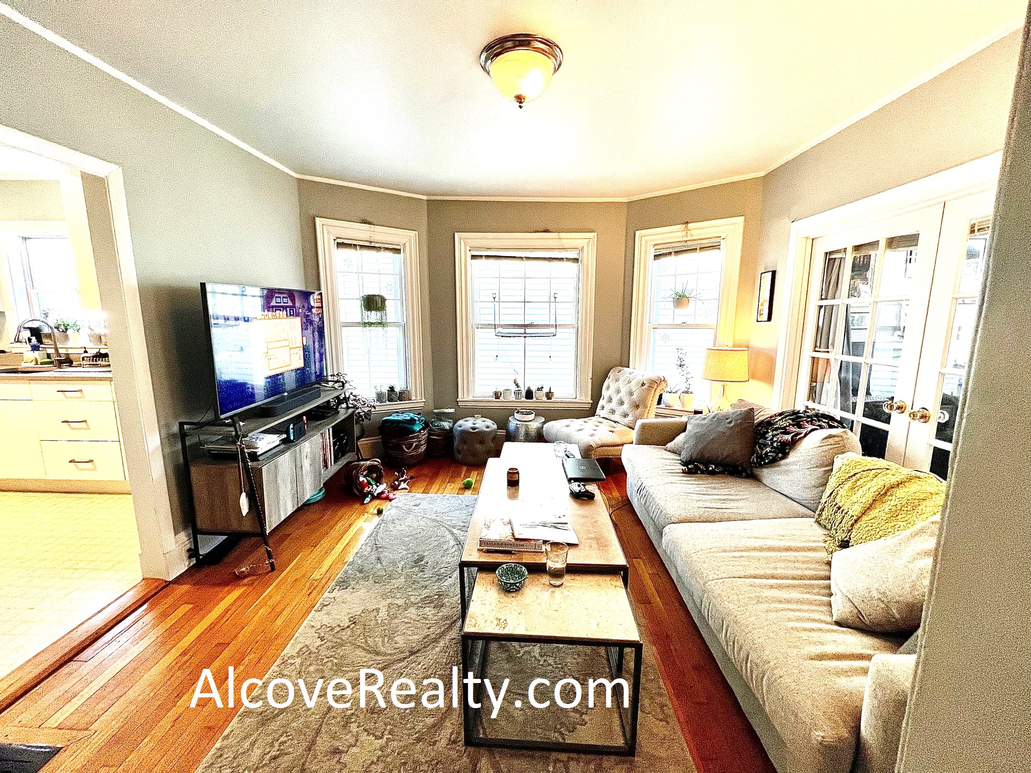 67 Willow Ave, Davis Square