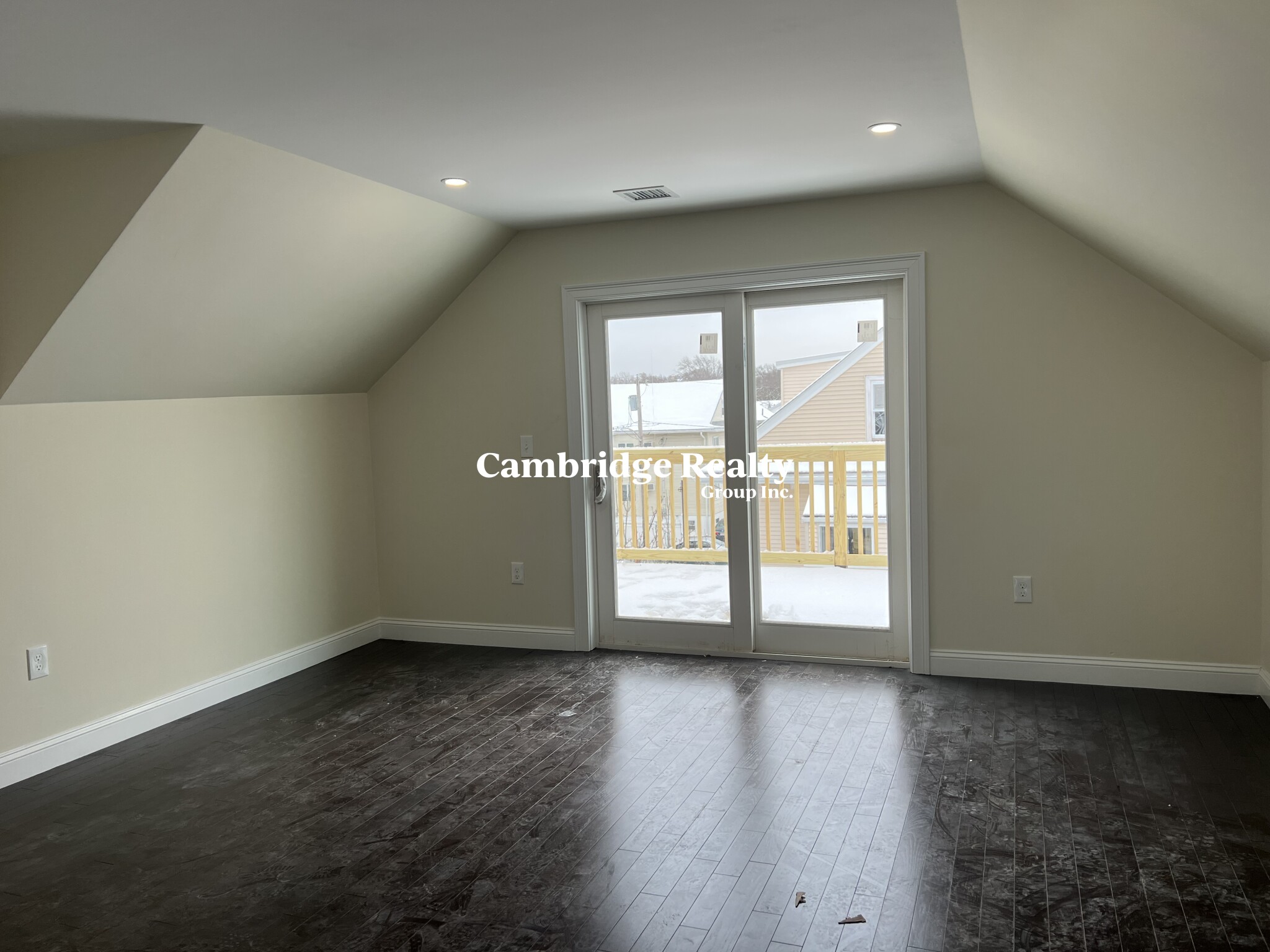 43 Wright Ave, Medford