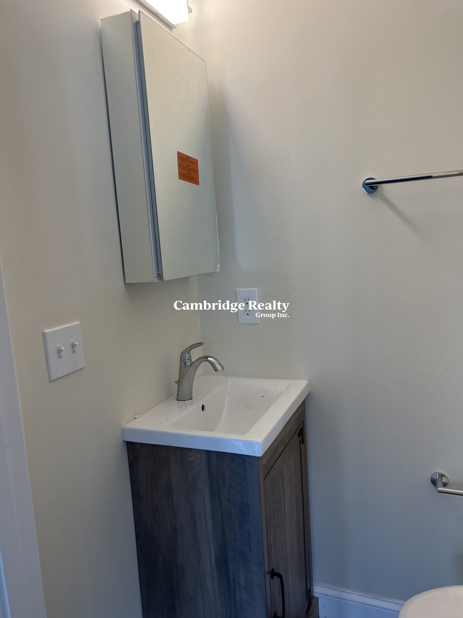 43 Wright Ave, Medford