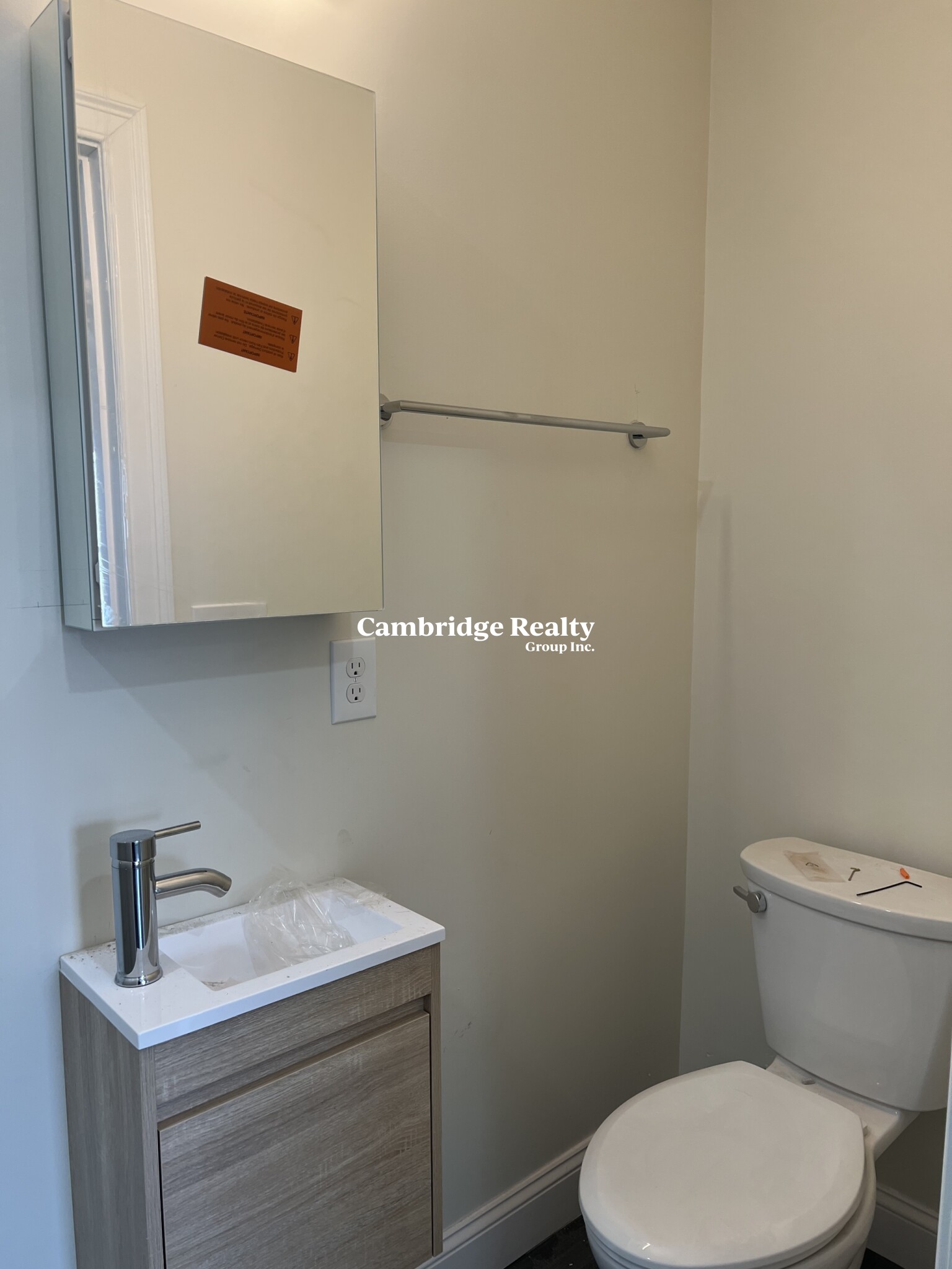 43 Wright Ave, Medford