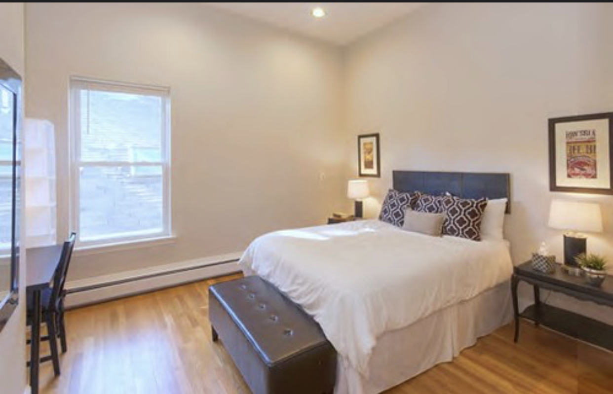 1000 Memorial Dr, Harvard Square