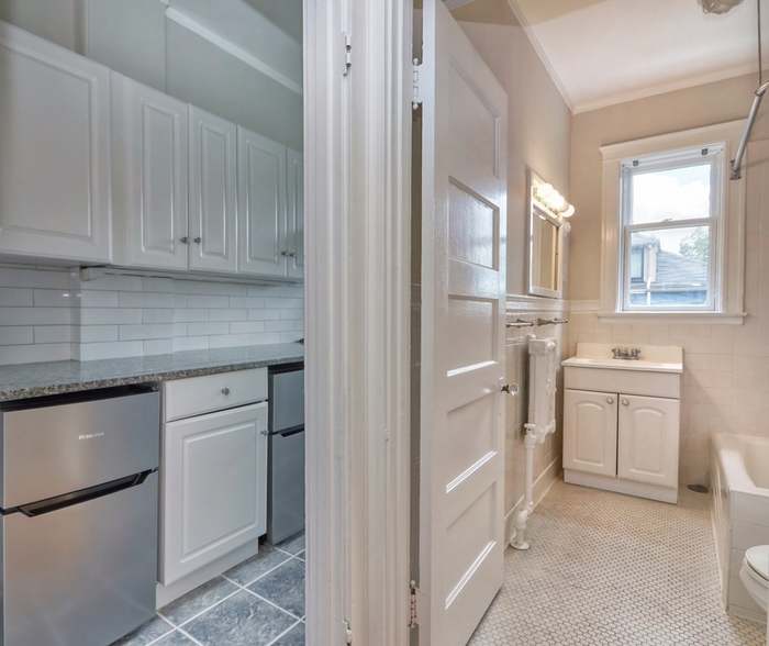 10 Dana St, Harvard Square