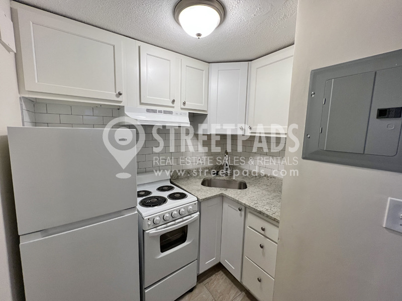 2018 Commonwealth Ave, Brighton