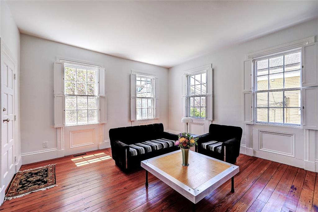 22 Halsey St, College Hill