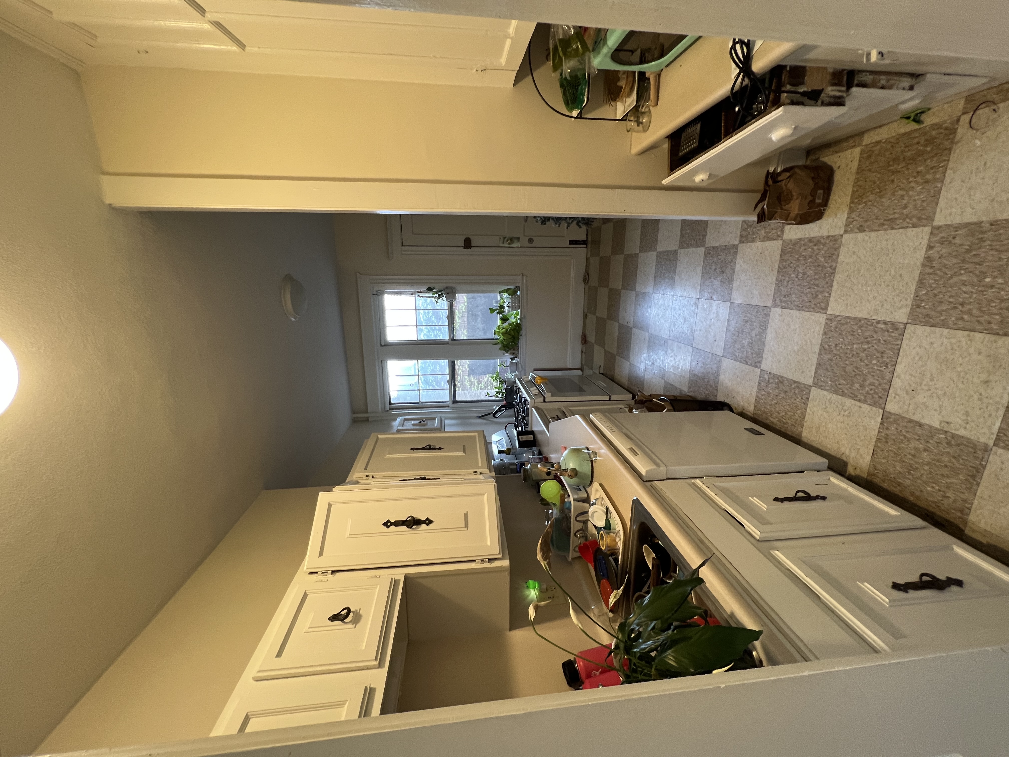 14 Alton Pl, Coolidge Corner