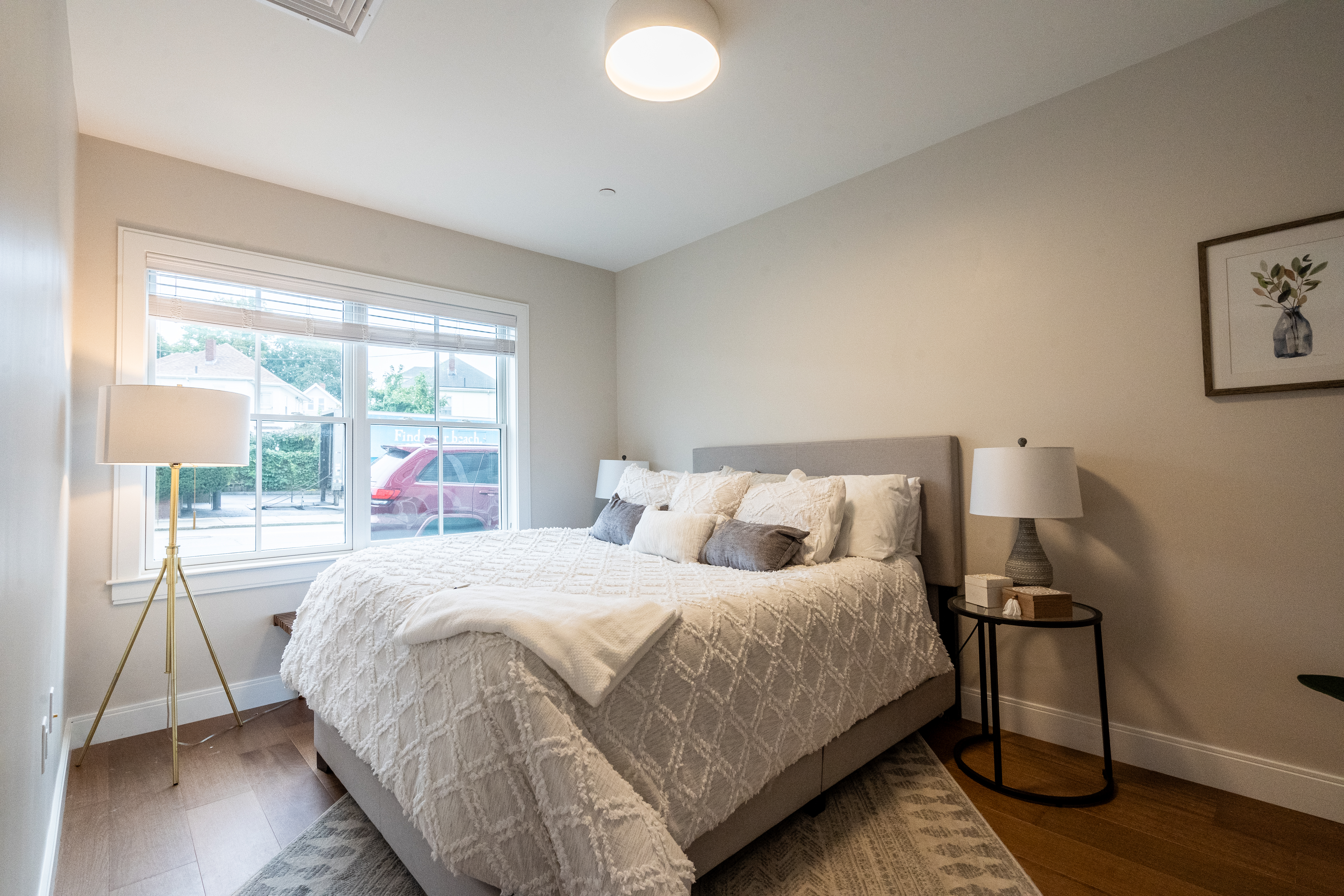 425 Lagrange St, West Roxbury