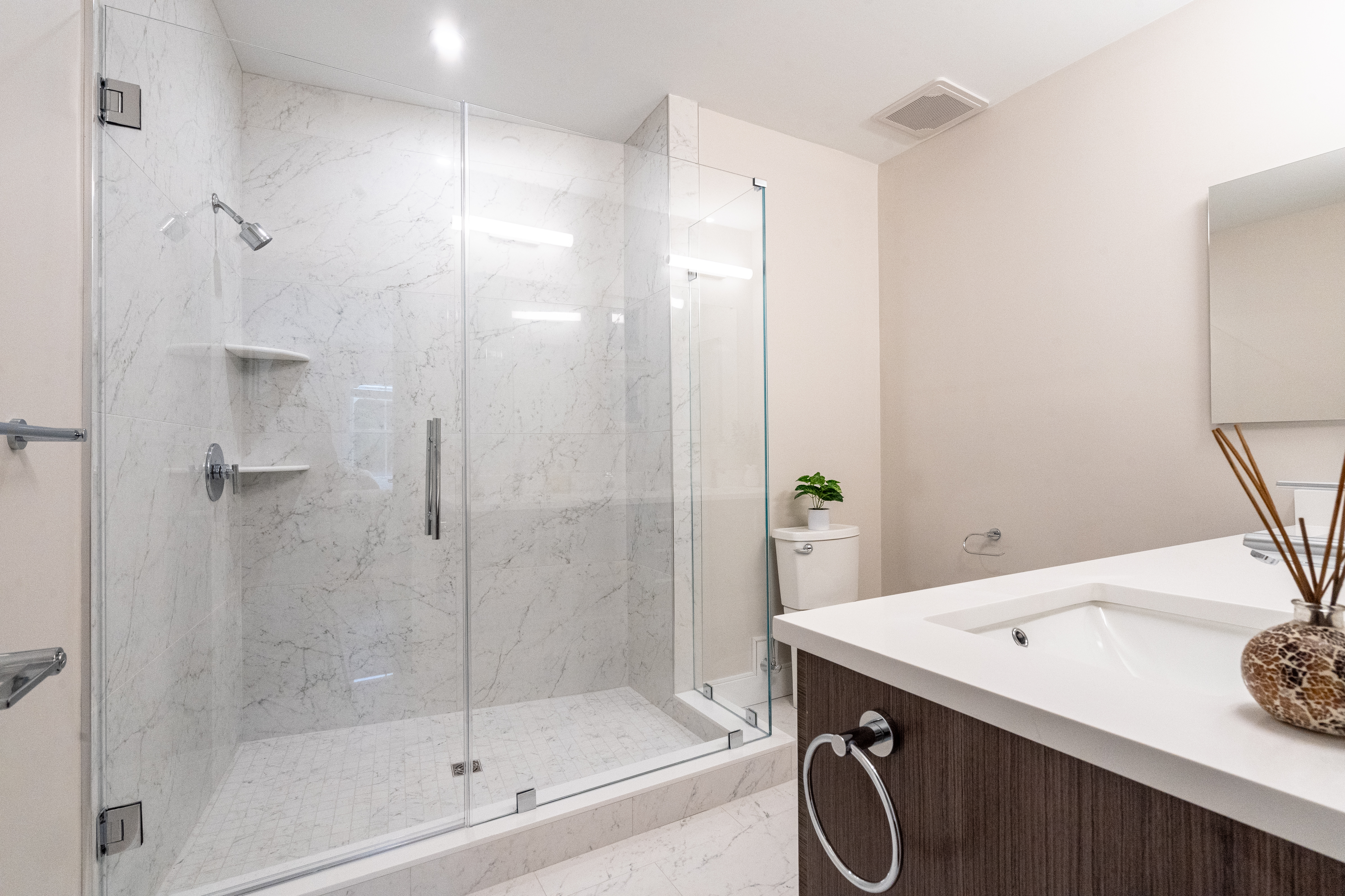 425 Lagrange St, West Roxbury