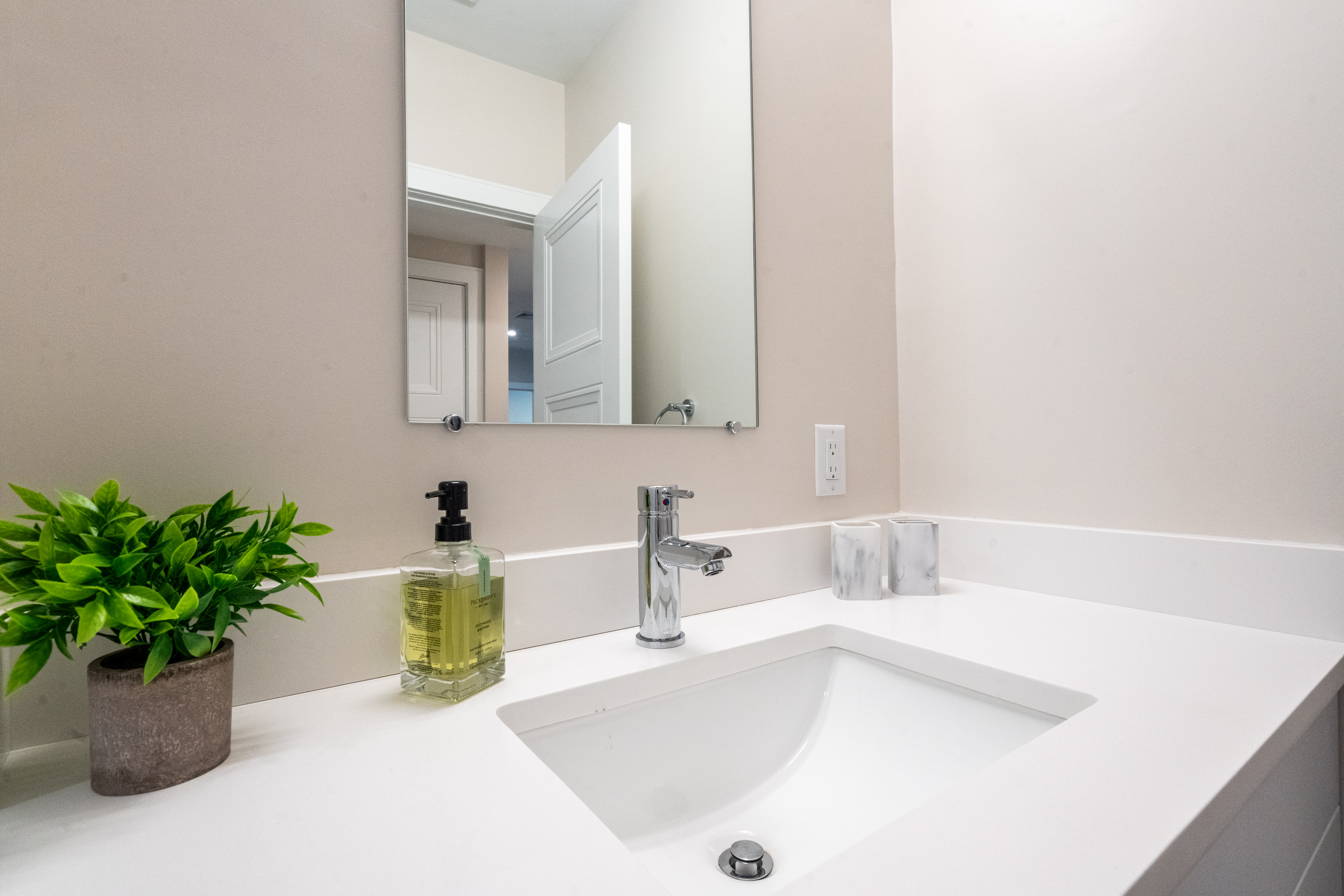 425 Lagrange St, West Roxbury