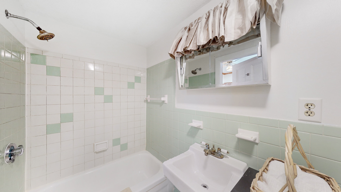 2 Durham St, Back Bay