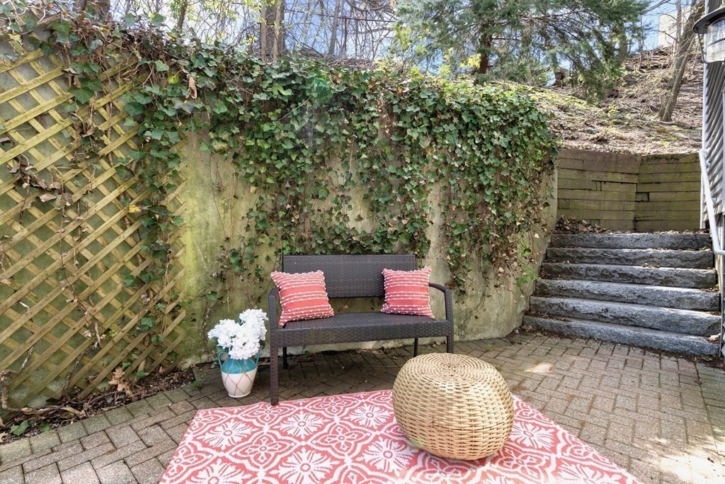 43 N Mead St, Charlestown