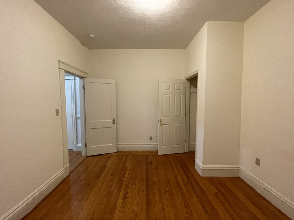 15 Queensberry St, Fenway