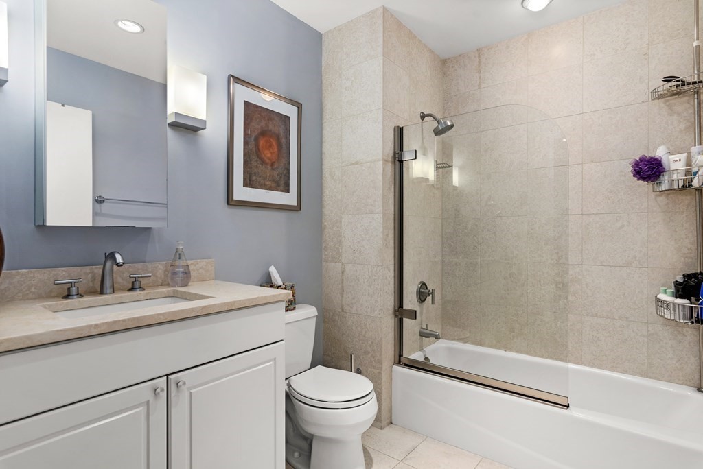 80 Broad St, North End