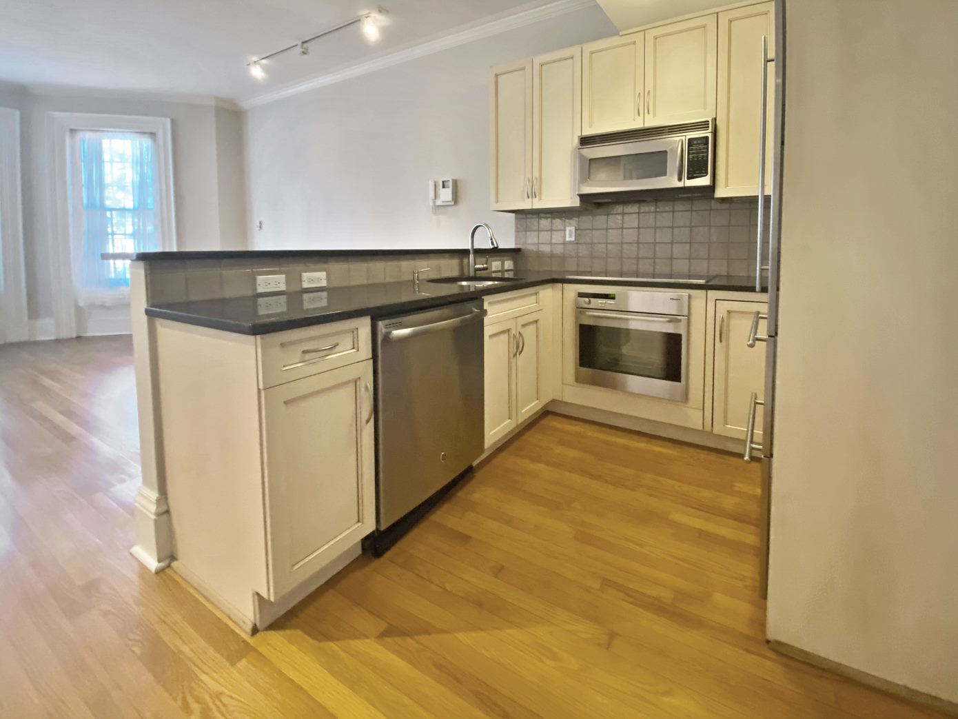 80 Marlborough St, Back Bay