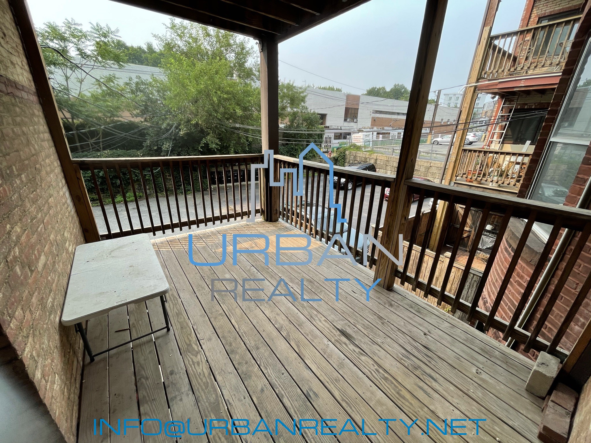 1911 Beacon St, Washington Square