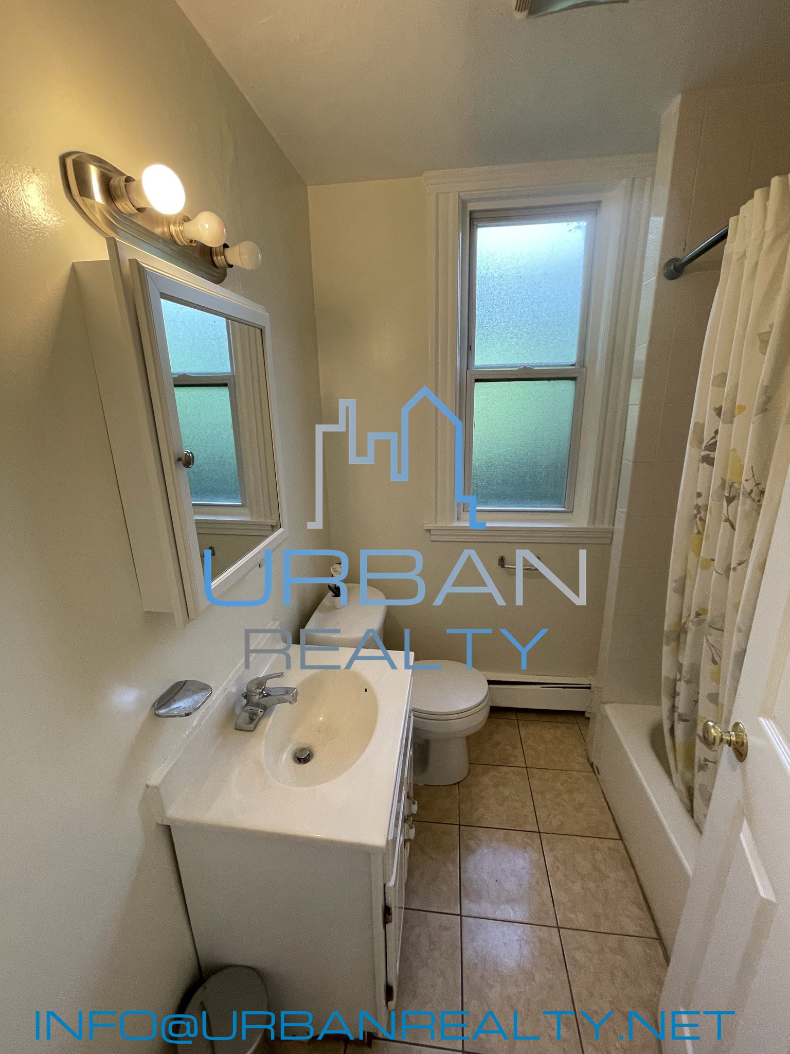 62 Algonquin Rd, Newton