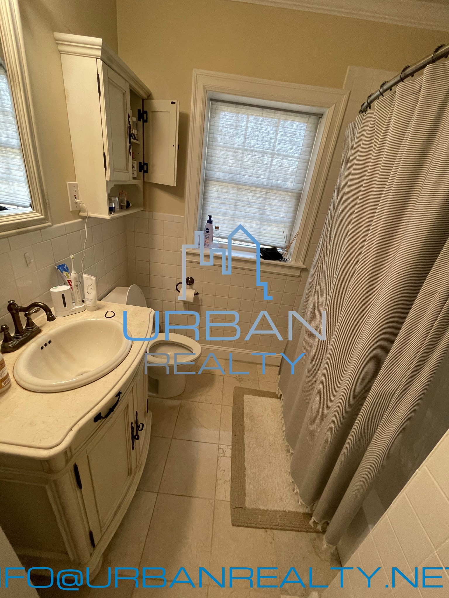 6 Lake Shore Ter, Brighton