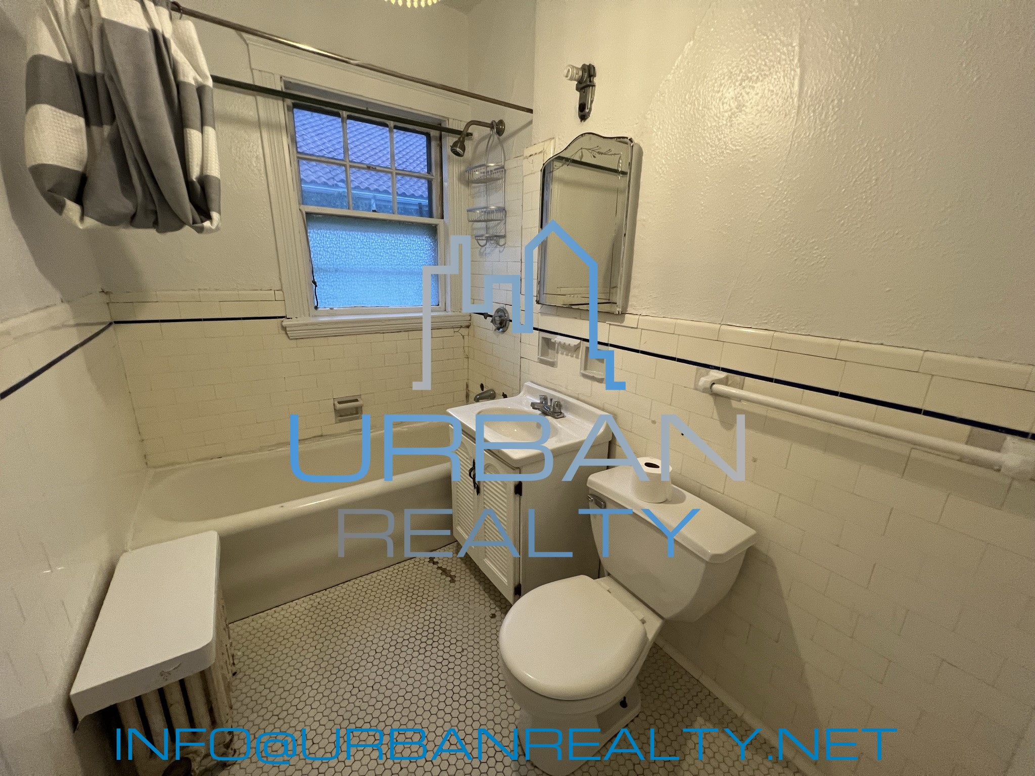 55 Algonquin Rd, Chestnut Hill (Newton)