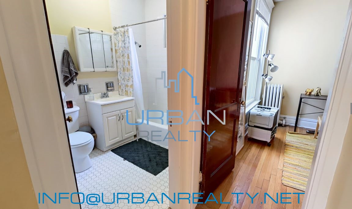 59 Strathmore Rd, Brighton