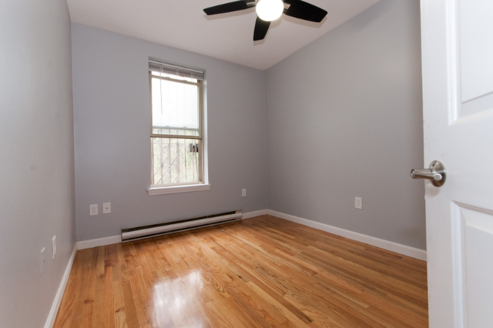 6 Moreland St, Roxbury