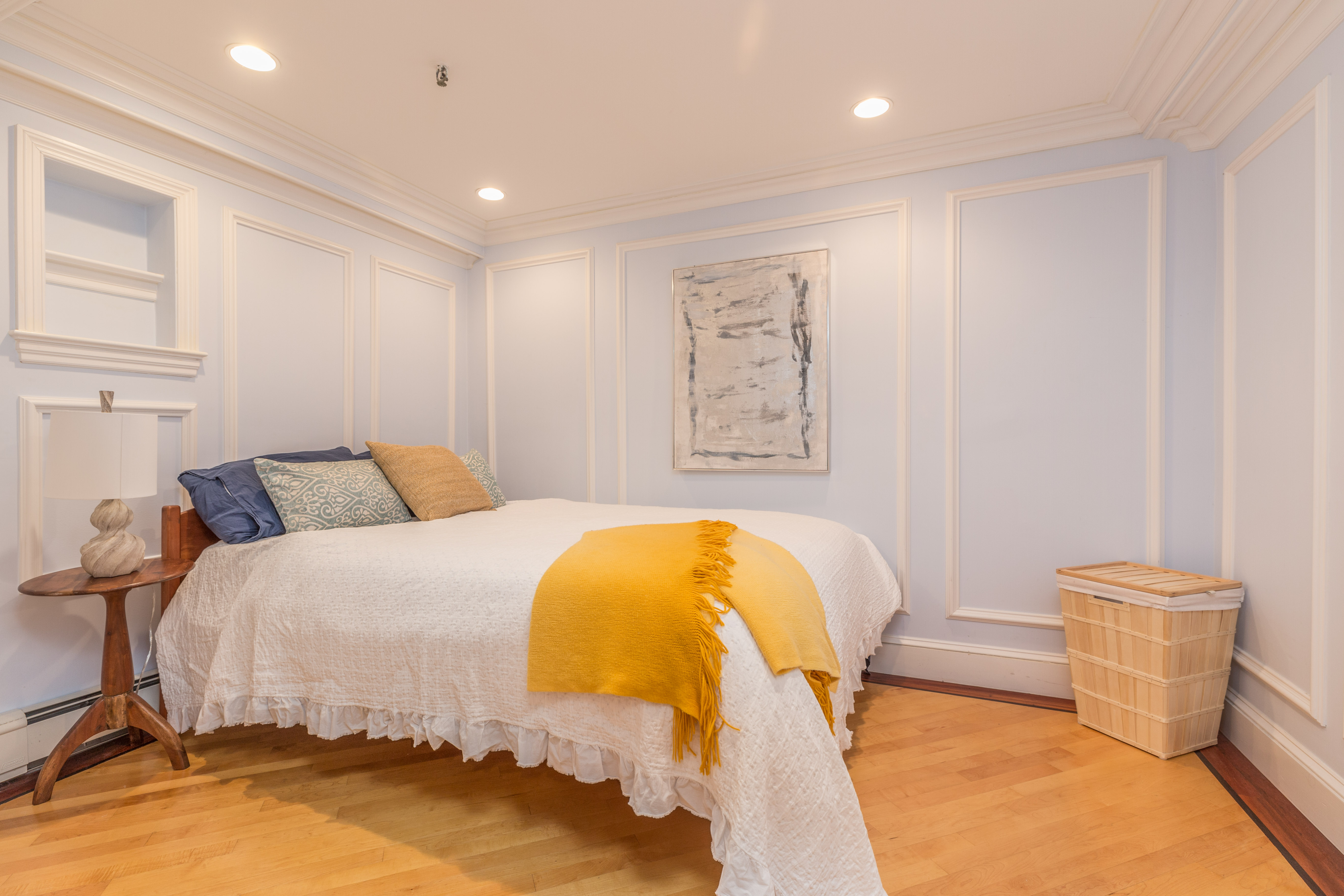 20 Gloucester St, Back Bay